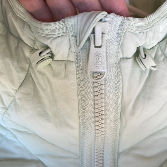 Free people light teal packable hooded jacket xs tags no longer attached - Picture 6 of 8
